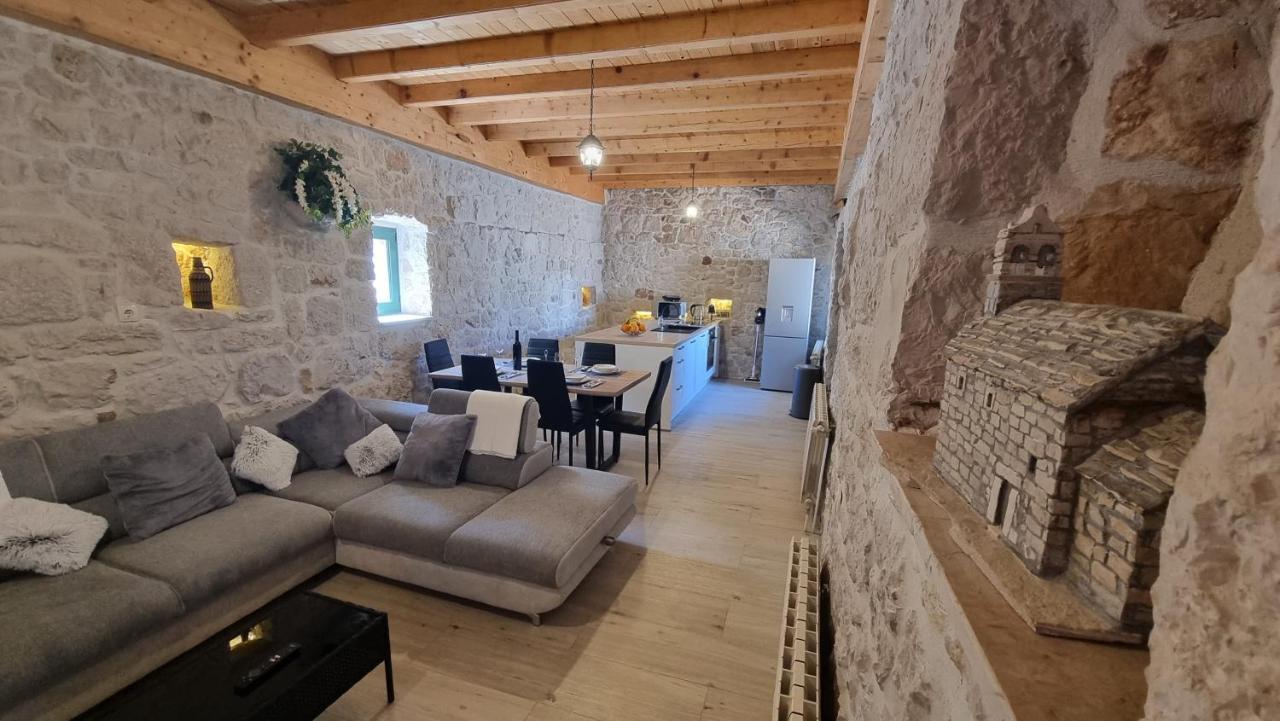 Aga Villa Zagvozd ภายนอก รูปภาพ