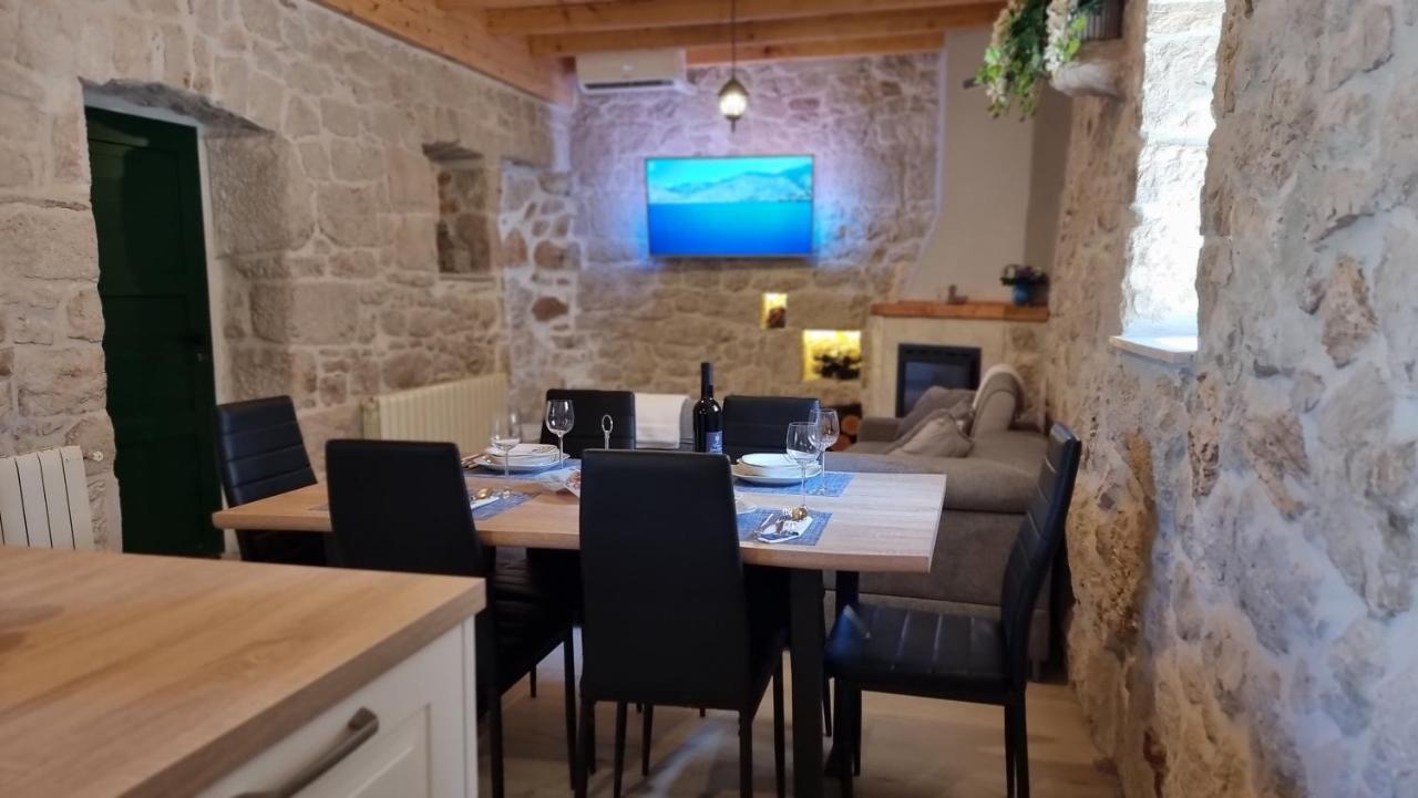 Aga Villa Zagvozd ภายนอก รูปภาพ
