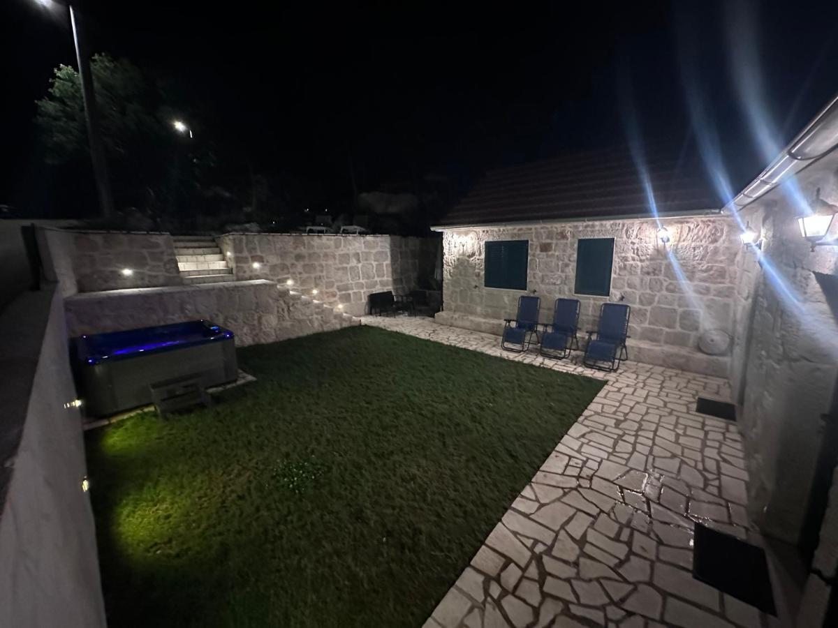 Aga Villa Zagvozd ภายนอก รูปภาพ